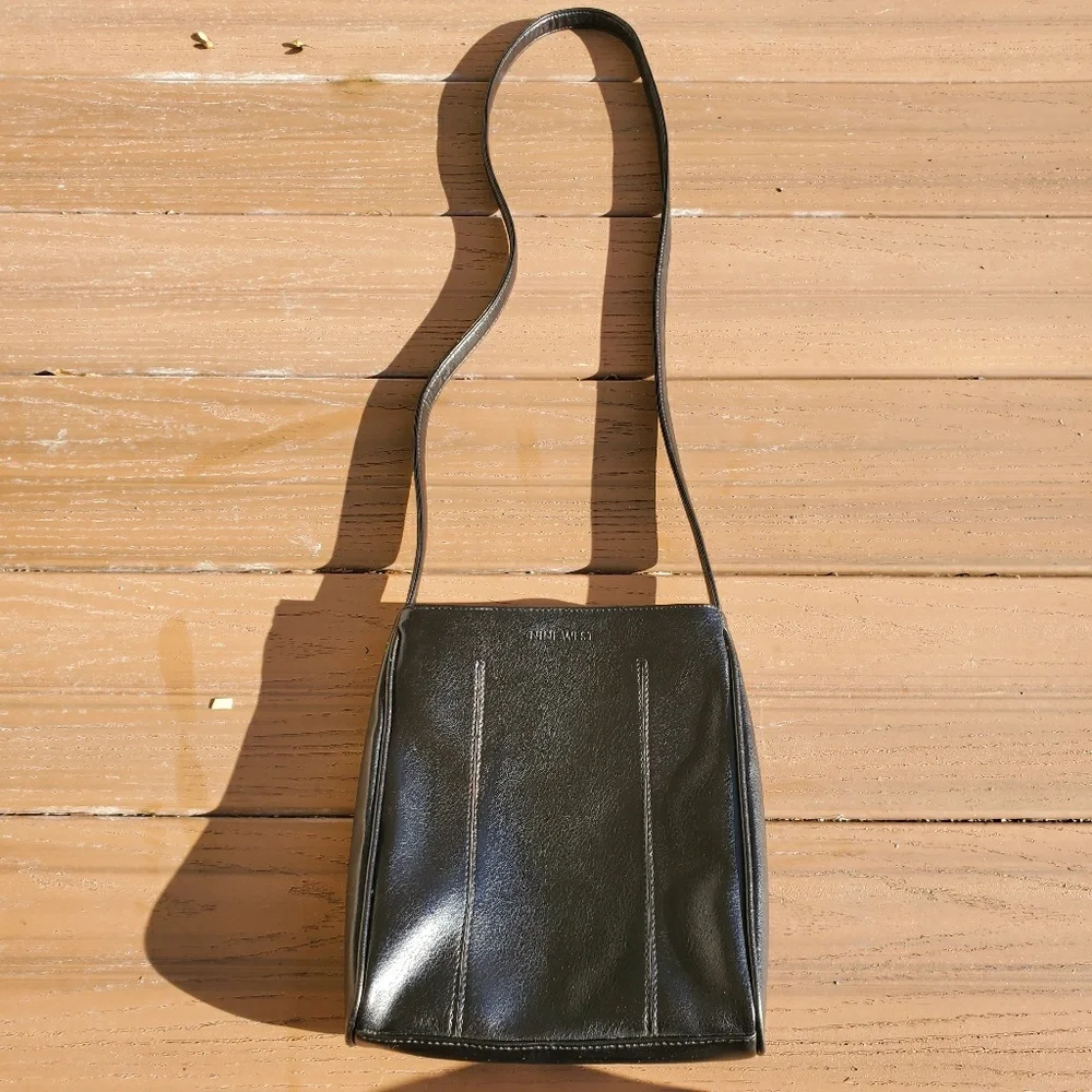 Nine West Black Leather Crossbody Bag Purse Travel Handbag Classic Party Neutral